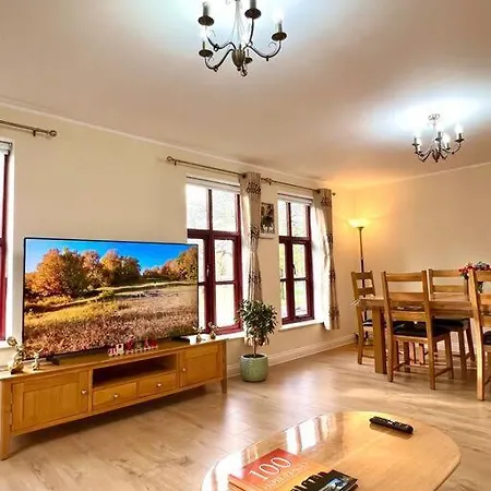 Flat In Manchester, Ardwick *