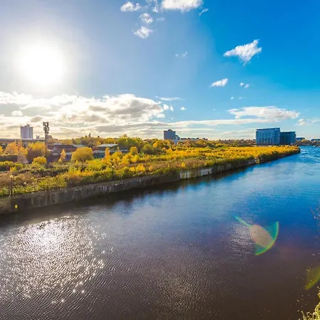 Hilltop Serviced - Salford Quays * Manchester