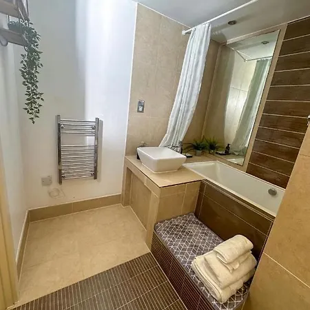 In A Flat ホームステイ マンチェスター