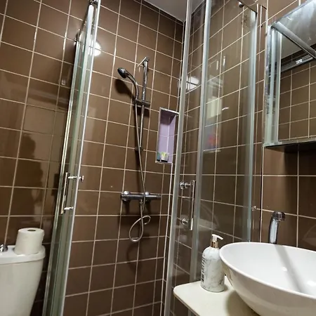 Airstaybnb ゲストハウス *