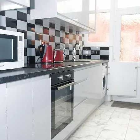 Cheadle House Holidays * Μάντσεστερ