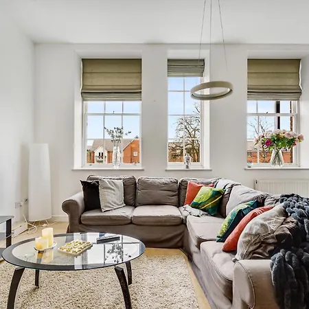 Apartament Pass The Keys Luxury 2 Bed In Leafy West Didsbury