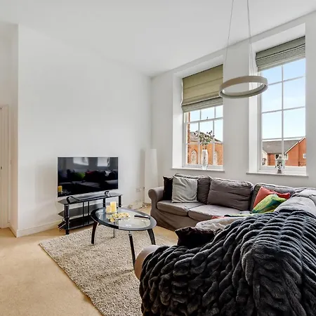 Apartament Pass The Keys Luxury 2 Bed In Leafy West Didsbury *