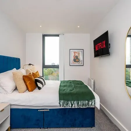 Lejlighed Stunning Brand New 3 Bed By Valore Services *