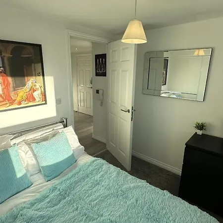 דירה Lux Livin' - Luxury 2 Bed With Free Parking