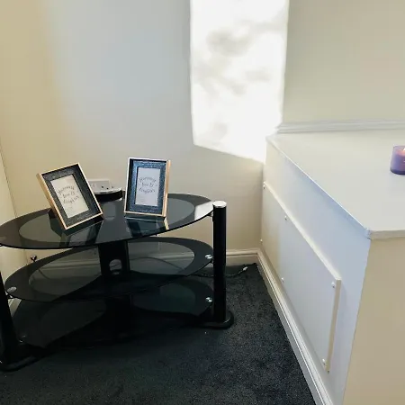 Cozy Stylish House Near Piccadilly Station, Etihad Stadium With Parking, Garden And 900mb Wifi * Manchester