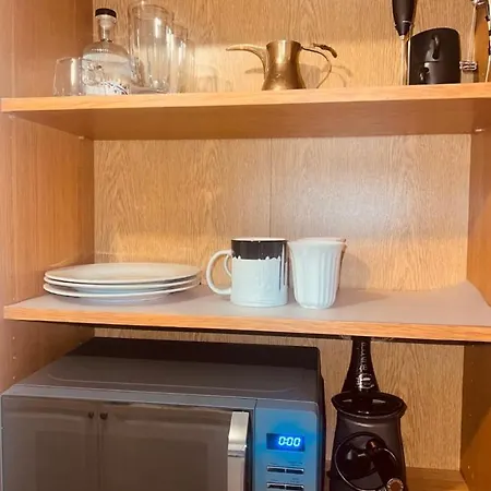 Minimalist Serene Quarto em Acomodações Particulares