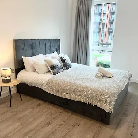 2bedroom King Beds Flat