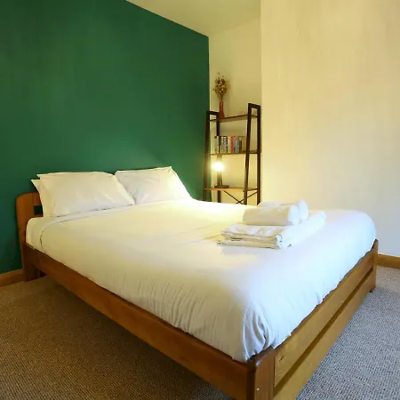 酒店 Pass The Keys King Bed House Next To Heaton Park Wm Discounts 曼彻斯特