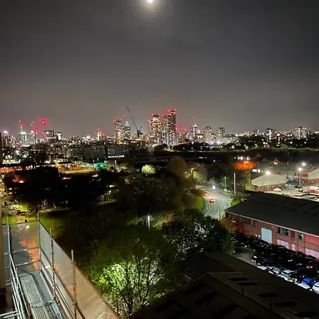 アパート Old Trafford Cityview En-suite Apt マンチェスター