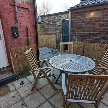Warm & Calming 3bd Holiday - Salford