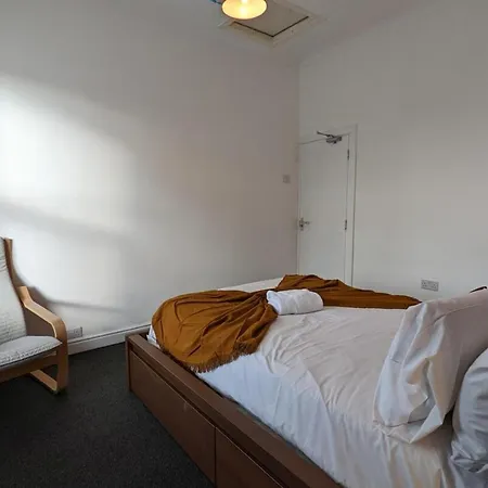Ferienhaus Warm & Calming 3bd Holiday - Salford Manchester