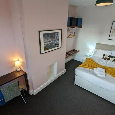 Warm & Calming 3bd Holiday - Salford *