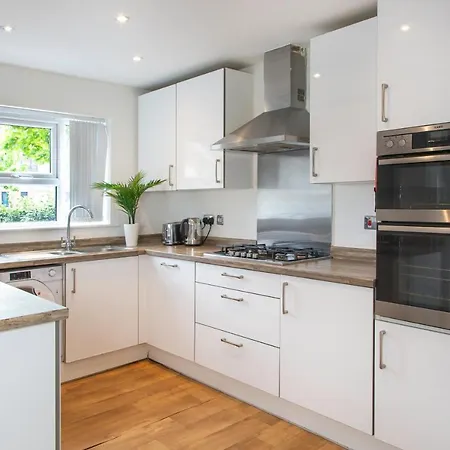 Cozy Townhouse In The Heart Of Greater * Manchester