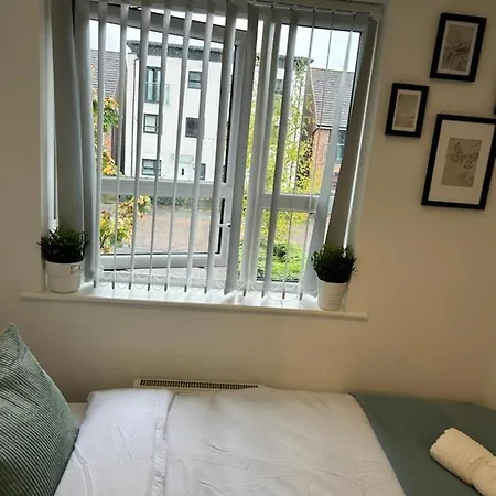 Cozy Townhouse In The Heart Of Greater Manchester
