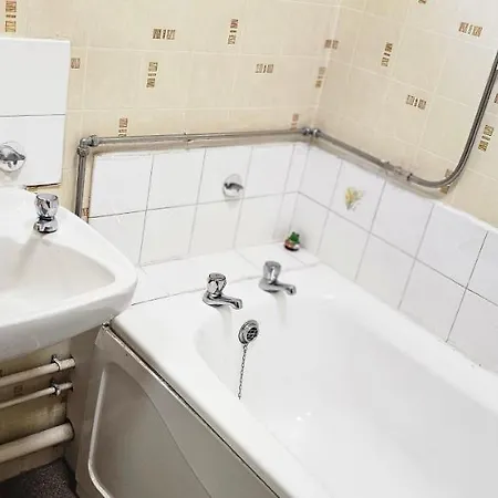 2bedroom Away From 酒店 3*