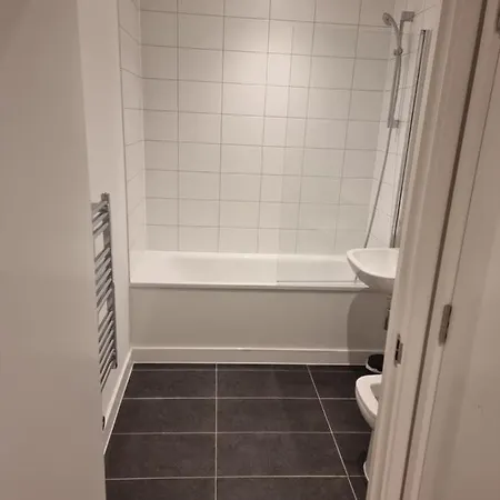 Flat In Stretford Апартаменты Манчестер
