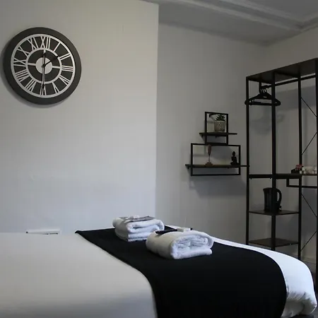 Mitre Centre Hotel