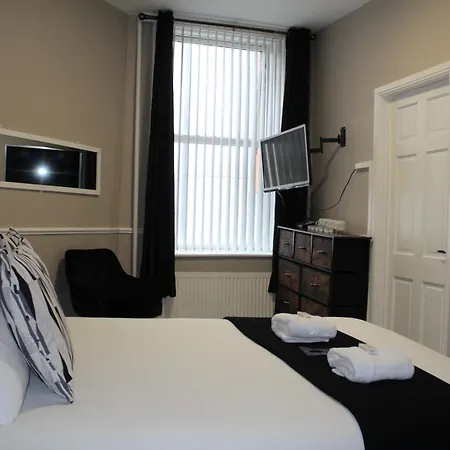 Mitre Centre Szálloda 3*
