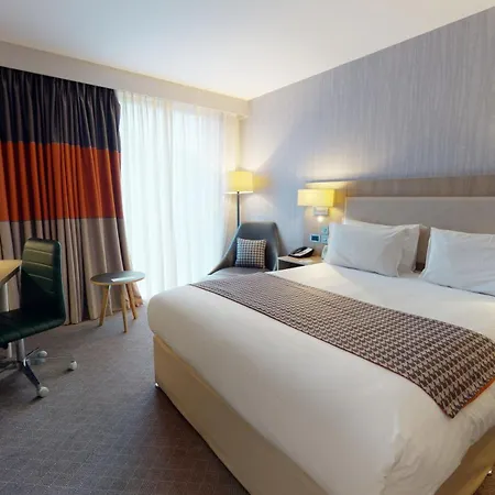 - Centre By Ihg Hotel Manchester