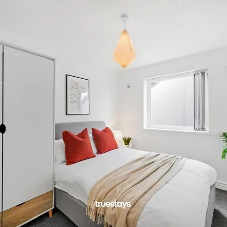 6 Sarah House By Truestays - 2 Bedroom - Free Wifi & Parking 度假居 曼彻斯特
