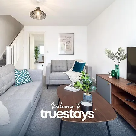 Ashworth House By Truestays - New 3 Bedroom House In Failsworth, *