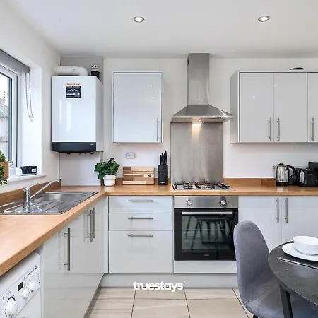 Holiday home Ashworth House By Truestays - New 3 Bedroom House In Failsworth, Manchester