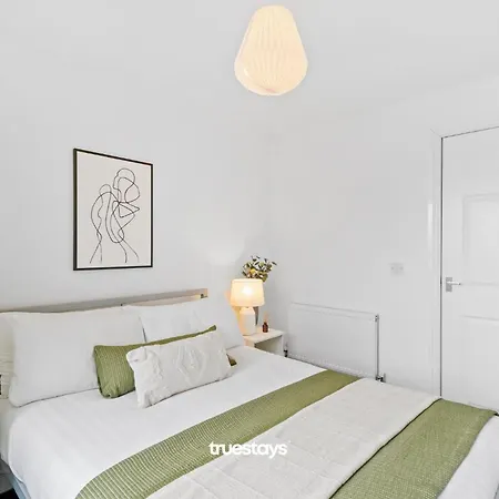 New 5 Sarah House By Truestays - 2 Bedroom - Free Parking *