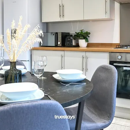 Prázdninový dům Denton House By Truestays - New 3 Bedroom House In *