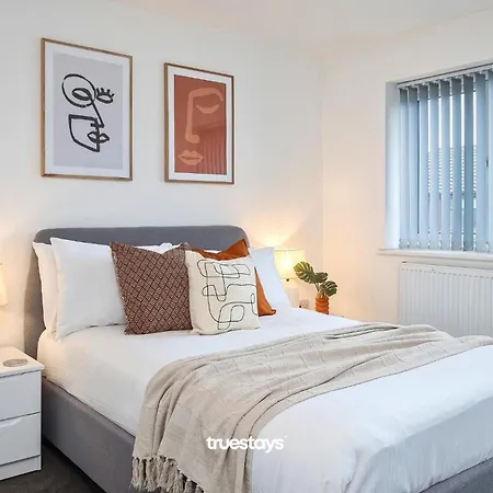 Denton House By Truestays - New 3 Bedroom House In Prázdninový dům
