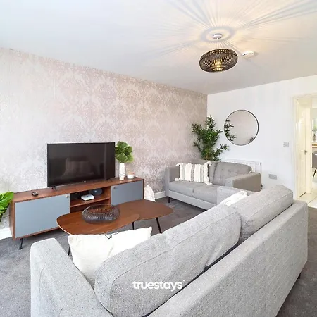 Denton House By Truestays - New 3 Bedroom House In Manchester