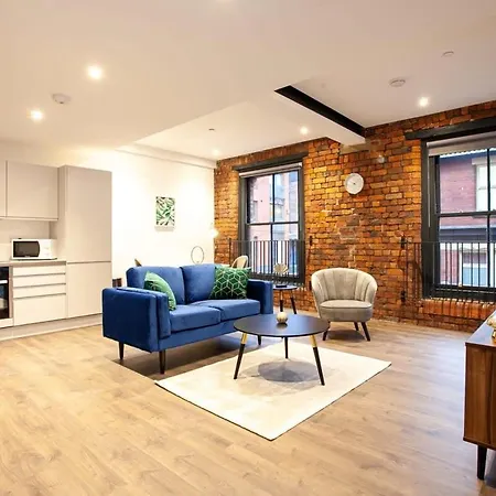 Lovely 1 Bed In Converted Printing Press Apartment