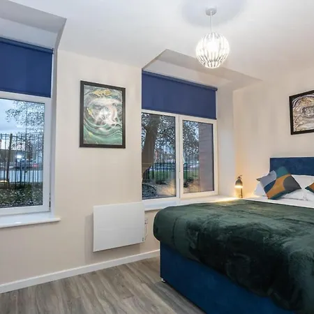 Lovely 1 Bedroom In *