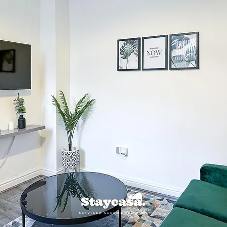 Ashfield Co-Living - Private Room Self-Cater Holiday home Manchester