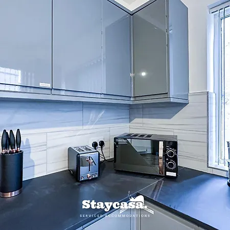 Ashfield Co-Living - Private Room Self-Cater Holiday home