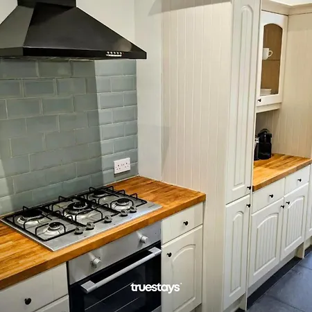 Crawford House - Stunning 2 Bedroom House In Manchester