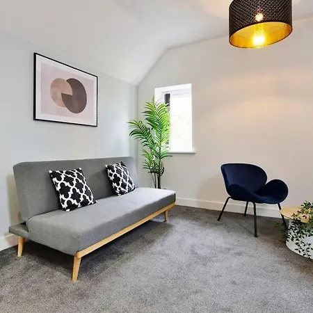 Free Parking - 1 Bedroom Salford Royal Sleeps 4