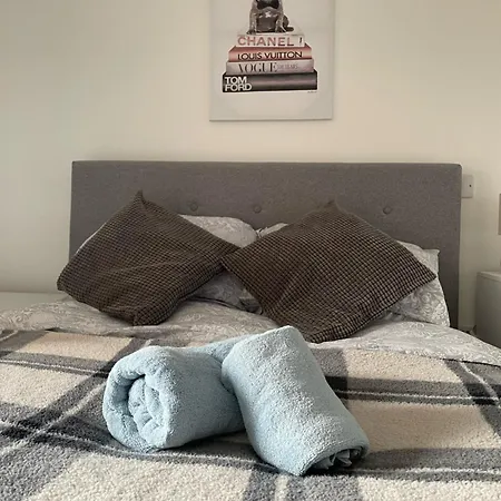 Quayside Penthouse 2 Bedroom Ensuite Near Media & United * Manchester