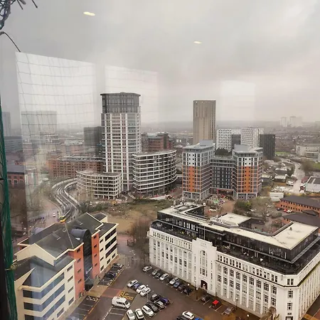 Quayside Penthouse 2 Bedroom Ensuite Near Media & United Manchester
