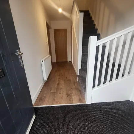 44 Beyers Close Manchester