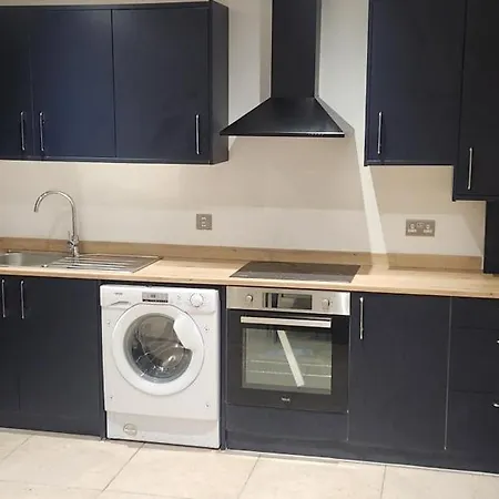 44 Beyers Close * Manchester