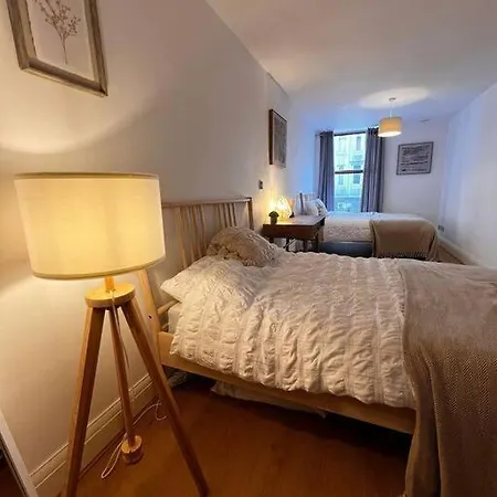 Apartment Summer Vibes 1 Bedroom Mcr City. Manchester