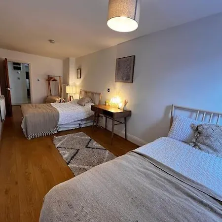 Summer Vibes 1 Bedroom Mcr City. Manchester