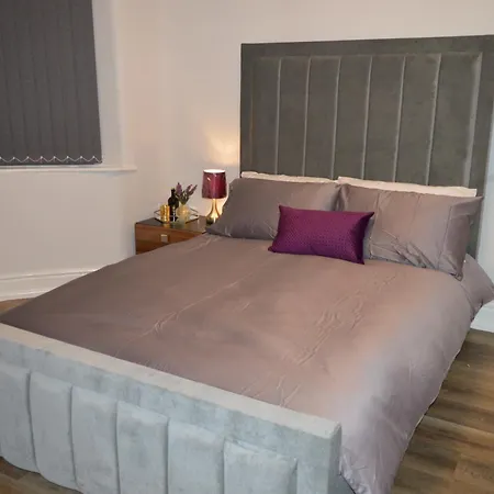 Purple Stone Homestay *