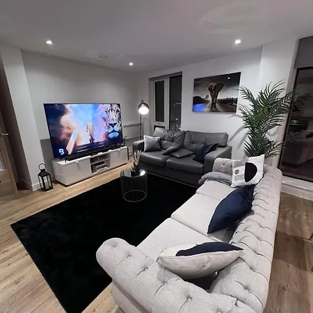 Drillzstays - Ethiad Free Parking Apartment *