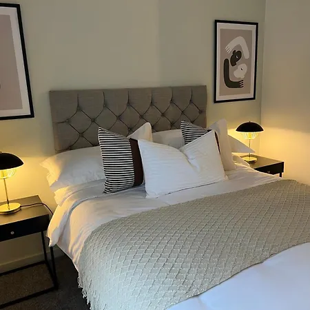 Stunning + Free Parking Manchester