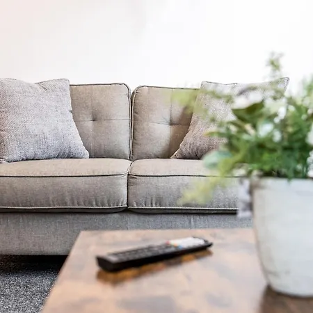 Stylish 2 Bed House 7mins To City Center 맨체스터