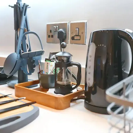 3 Bed Flat 8 Min Walk To Centre - Pass The Keys Mánchester