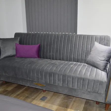 Purple Stone Homestay Manchester