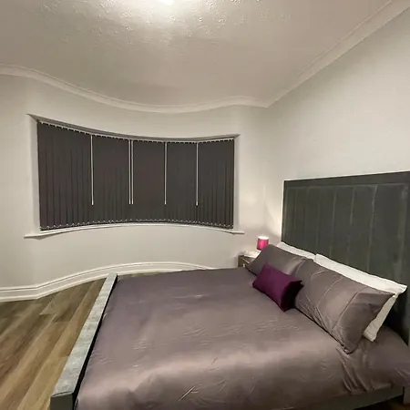 Purple Stone Homestay Manchester
